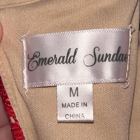 Emerald Sundae Red Lace Dress - Picture 3 of 3